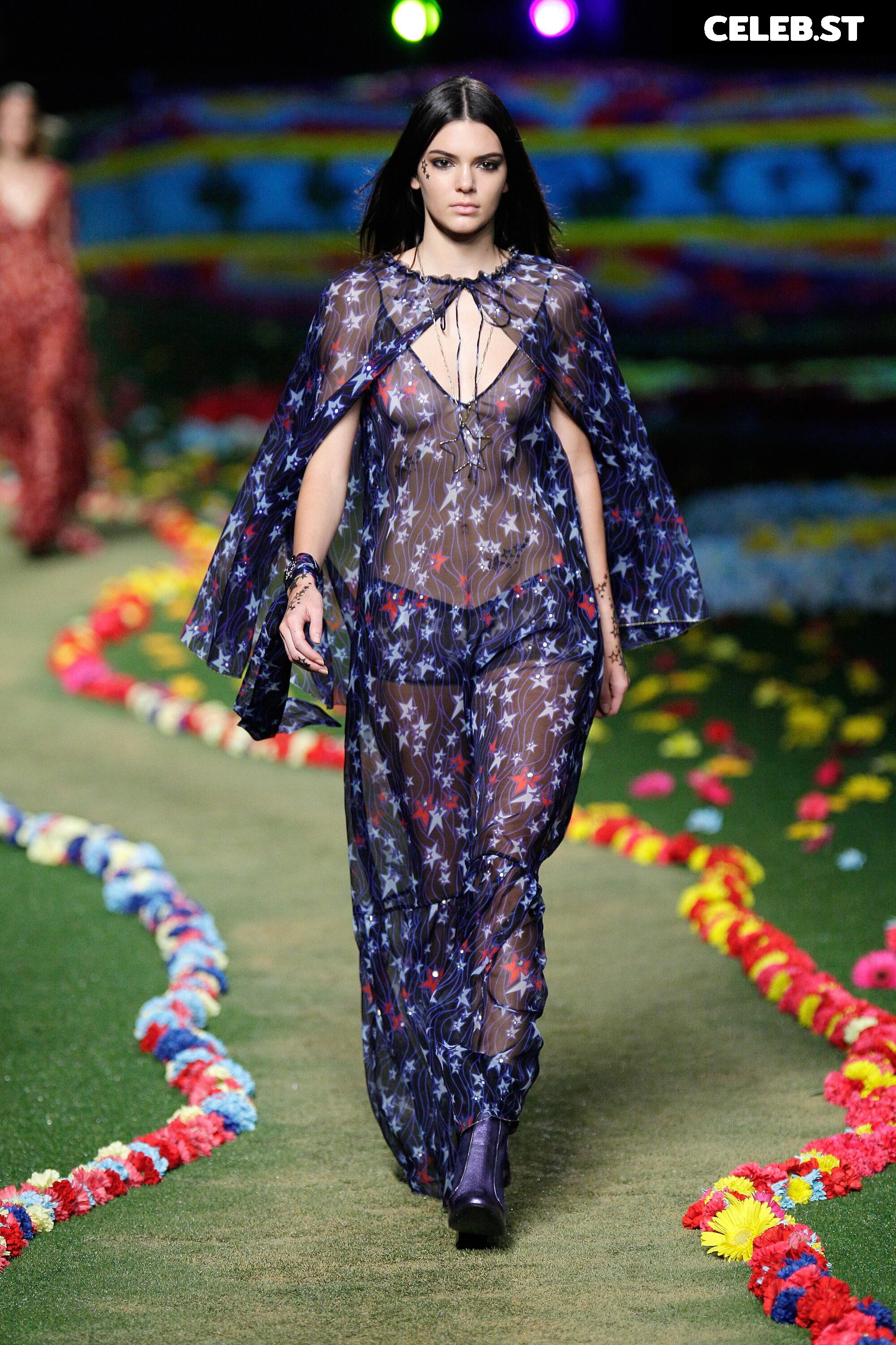 Kendall Jenner Image 1984410