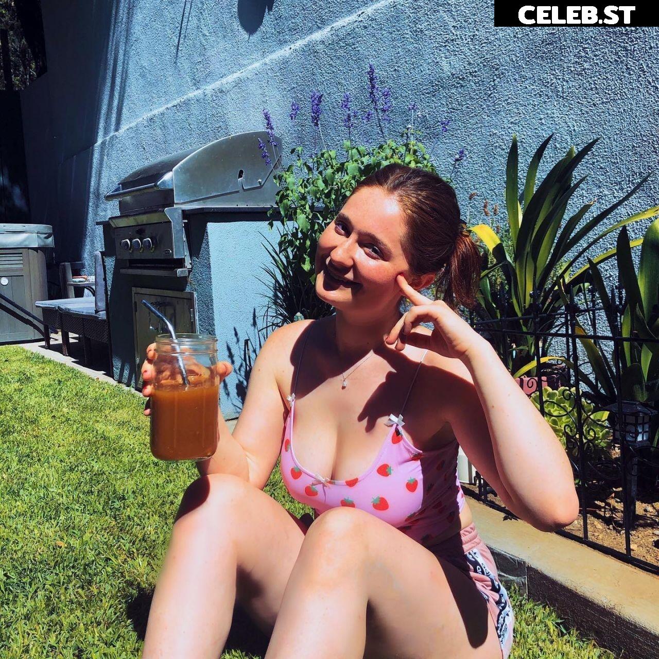 Emma Kenney Image 1982364