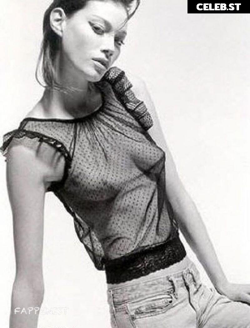 Alyssa Sutherland Image 1982225