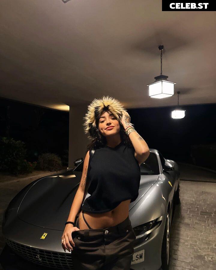 Malu Trevejo Image 1983525