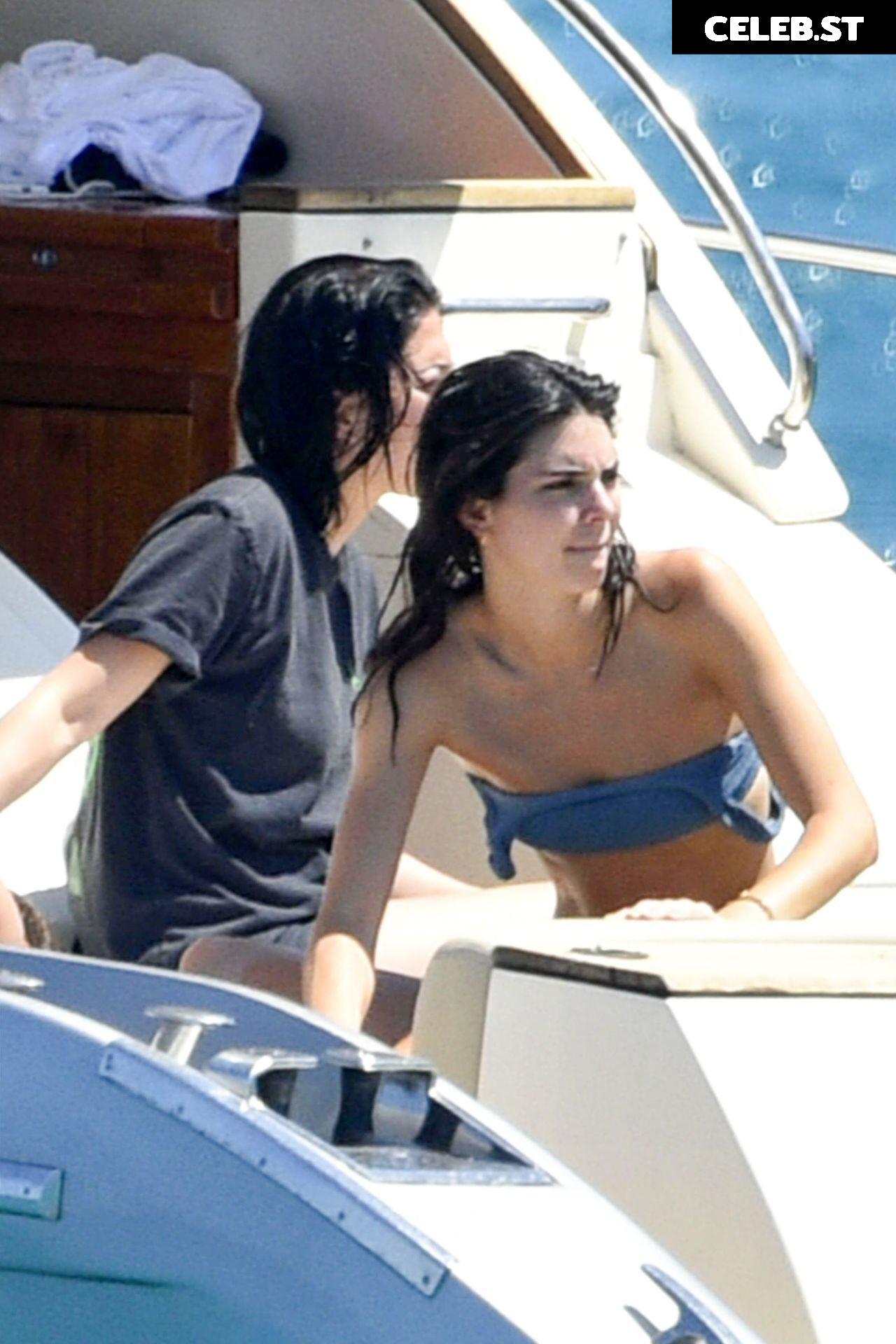 Kendall Jenner Image 1983916