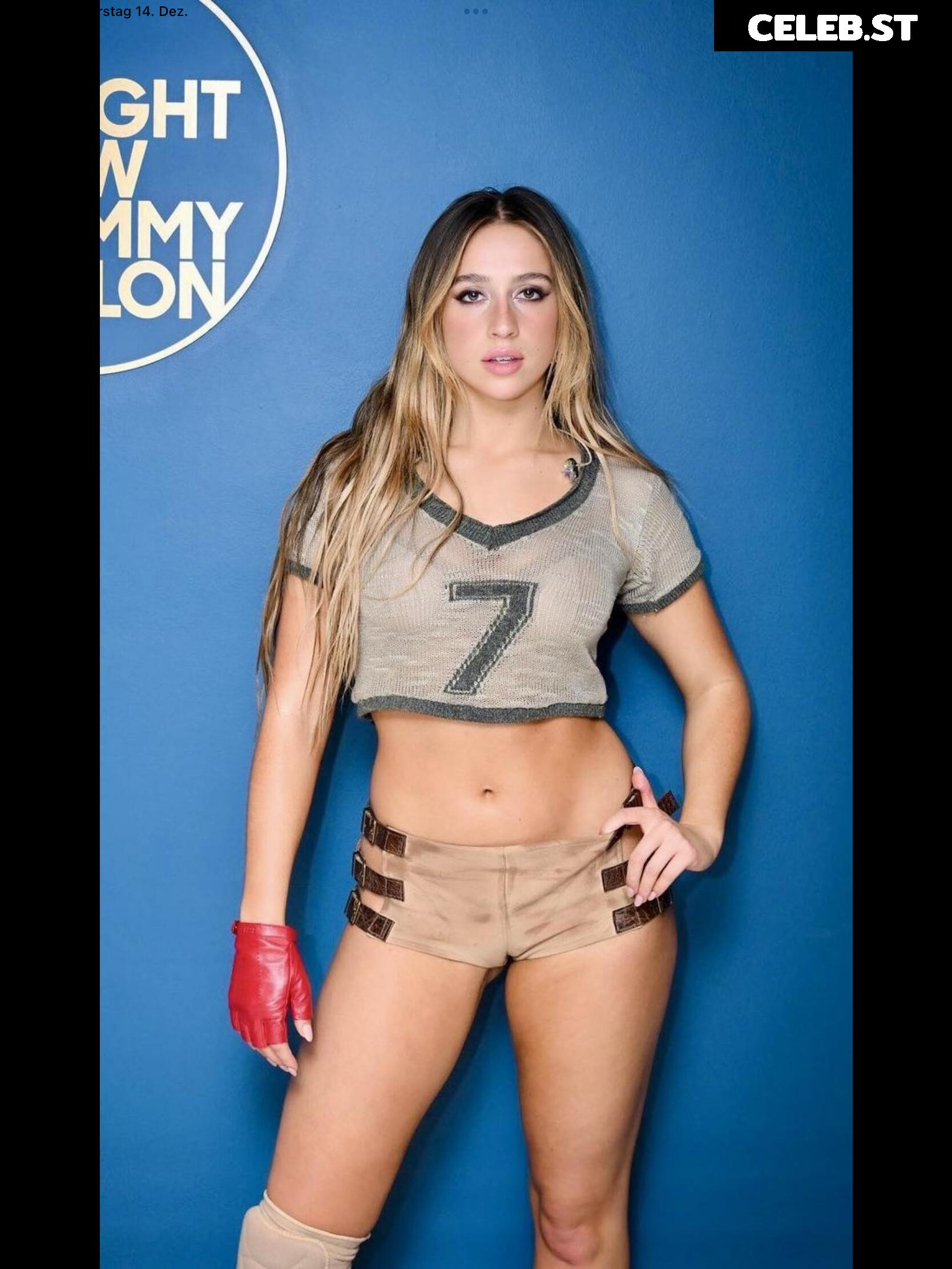 Tate McRae Image 1980805