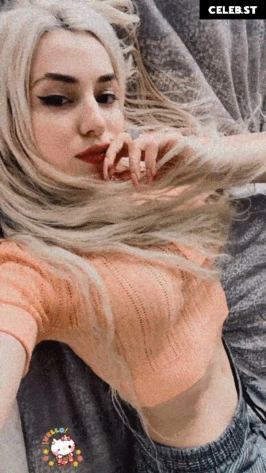 Ava Max Image 1989678