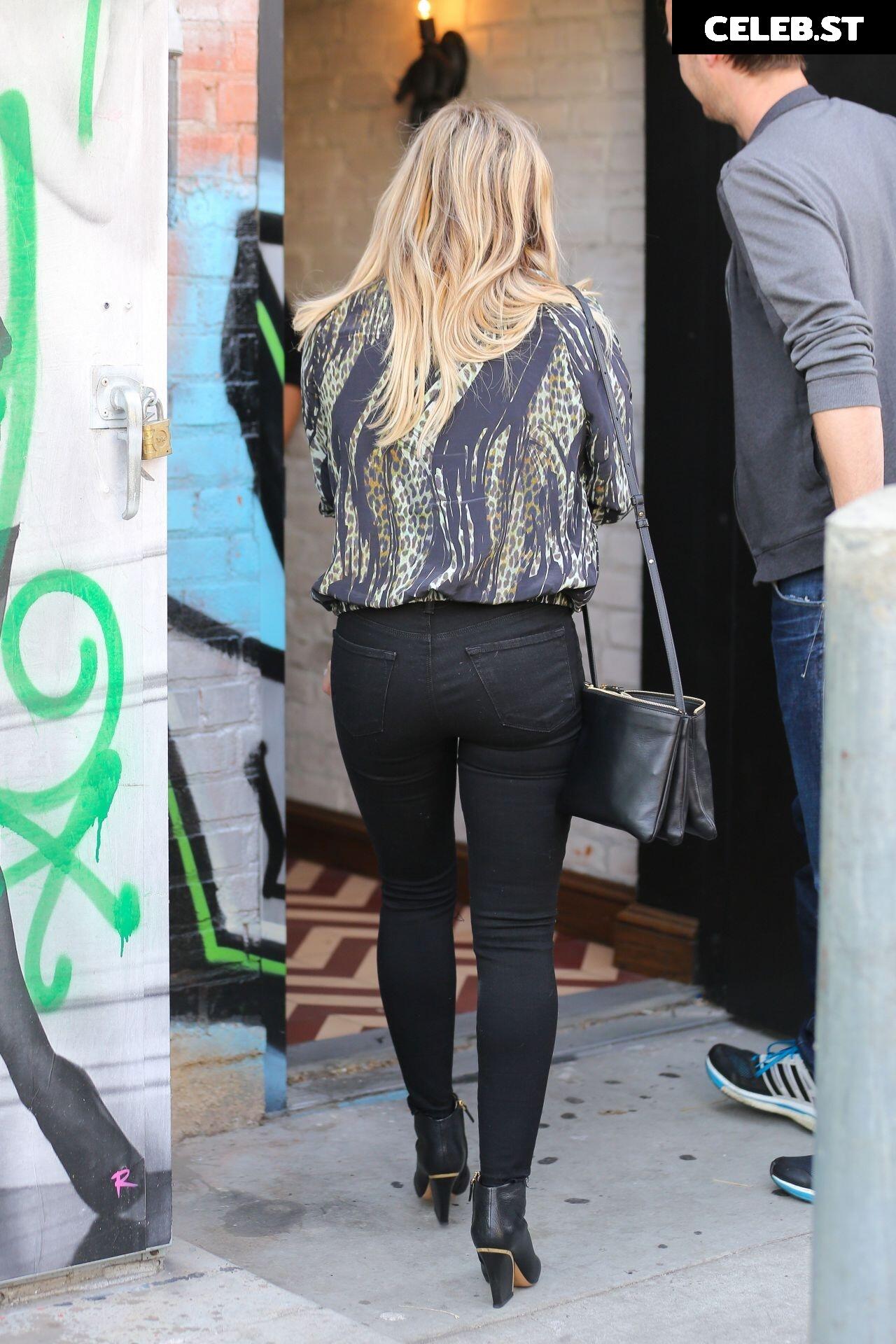 Hillary Duff Image 1989354