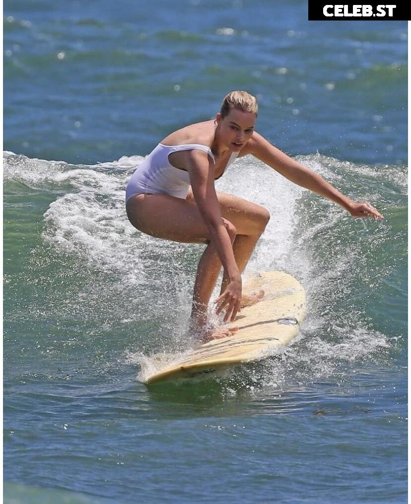 Margot Robbie Image 1989290