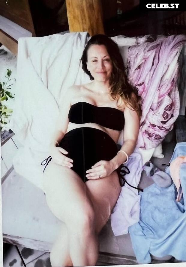 Kaley Cuoco Image 1988983