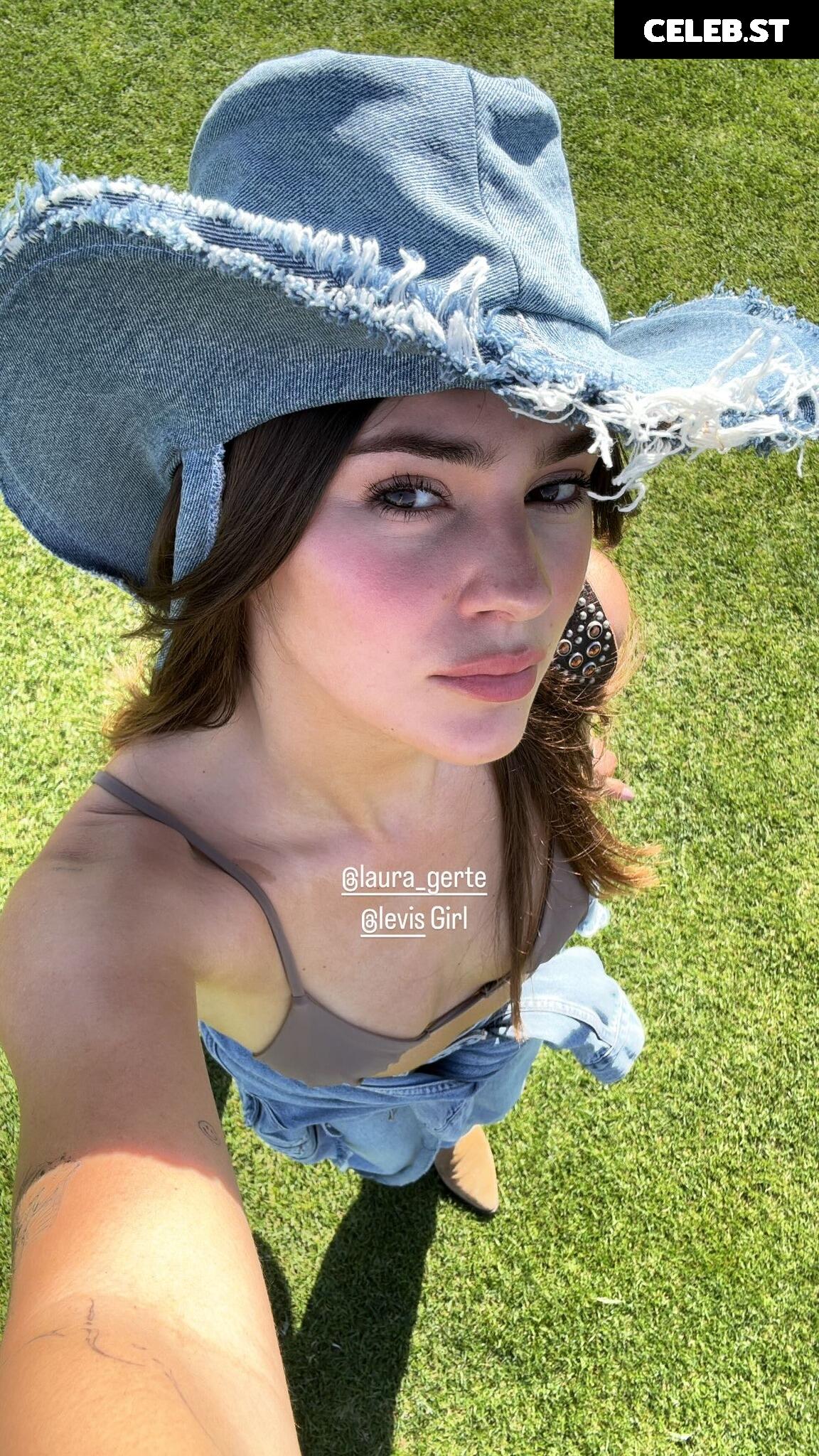 Stefanie Giesinger Image 1976578