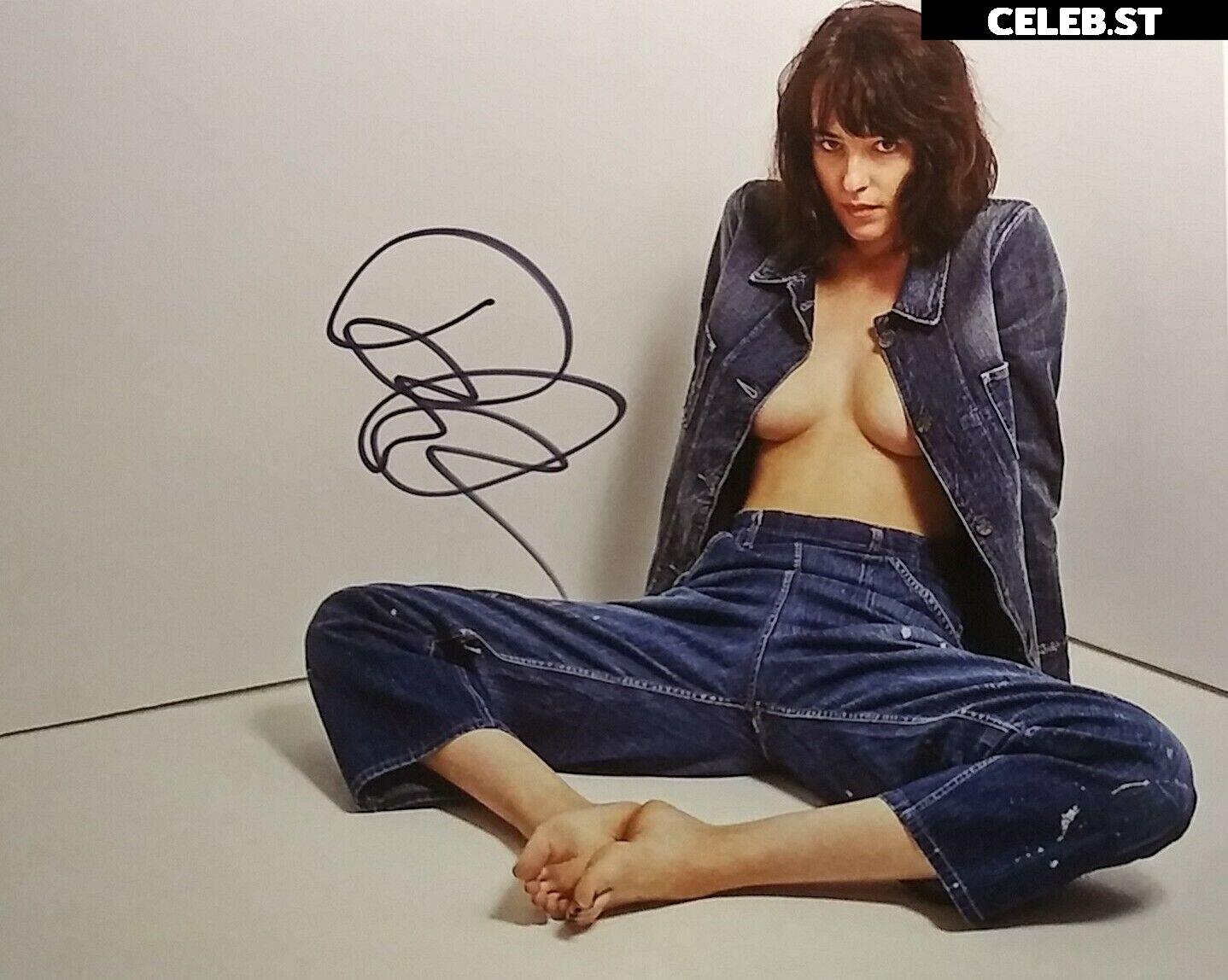 Dakota Johnson Image 1976432