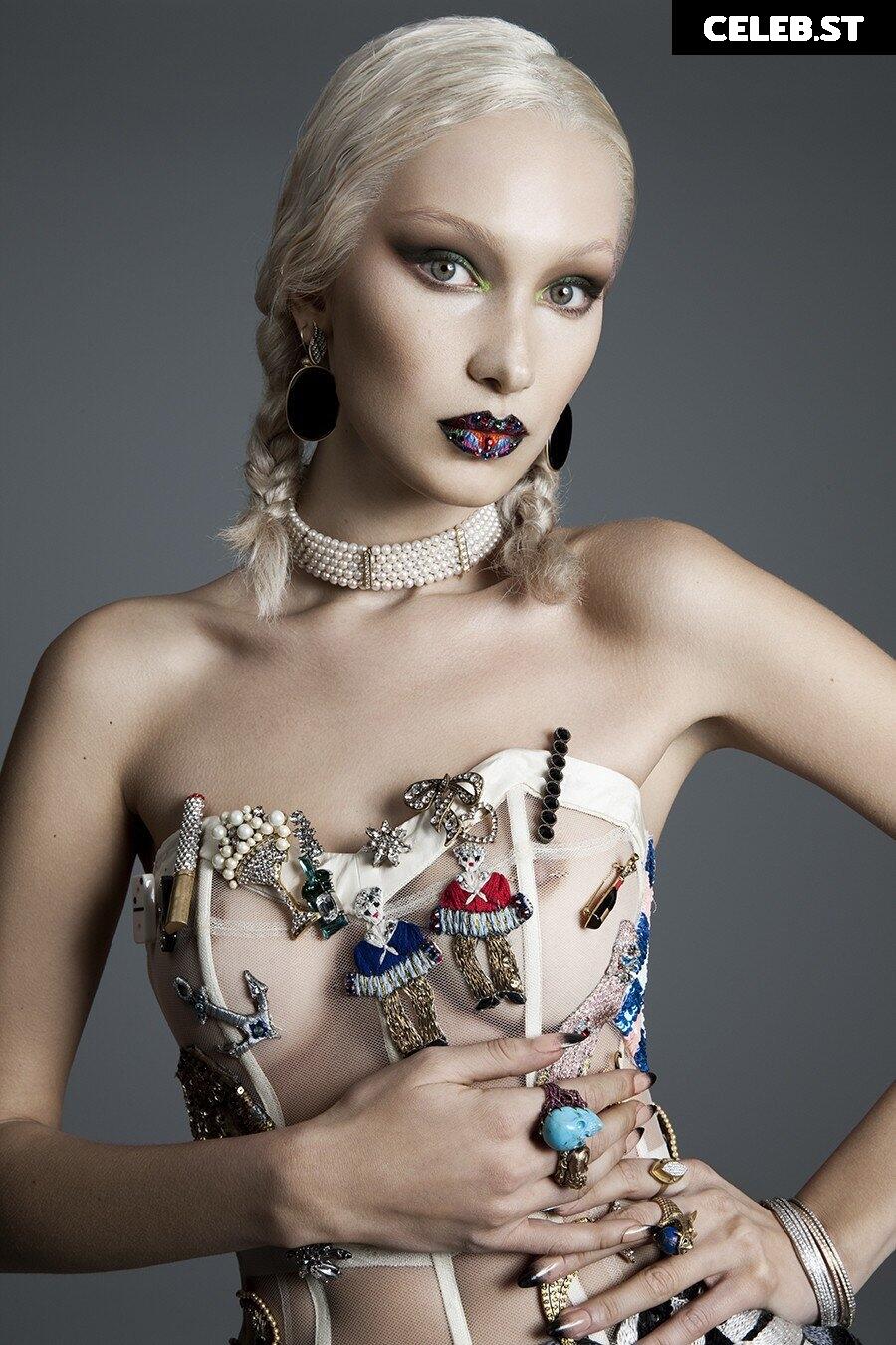 Bella Hadid Image 1976366
