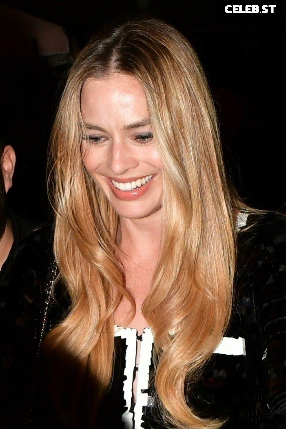Margot Robbie Image 1977842