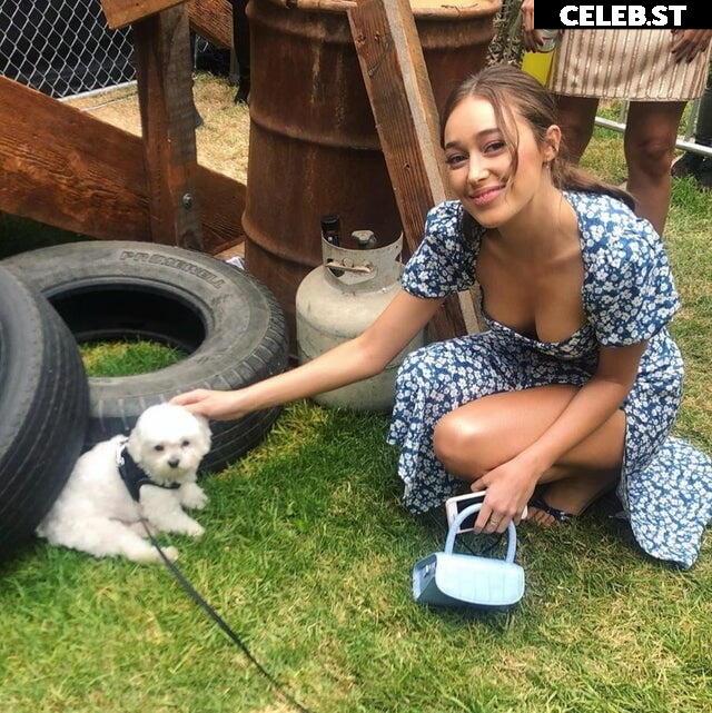 Alycia Debnam-Carey Image 1977707