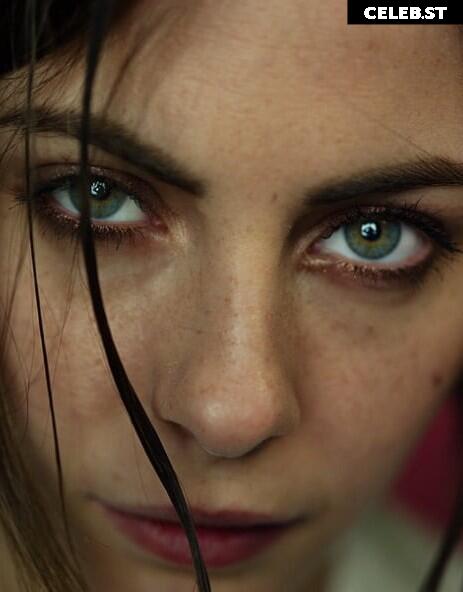 Willa Holland Image 1977186