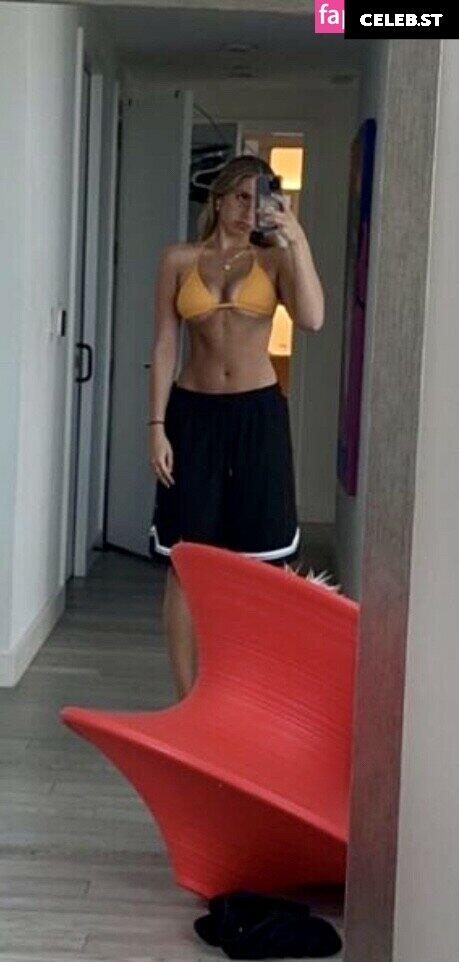 Tate McRae Image 1977227