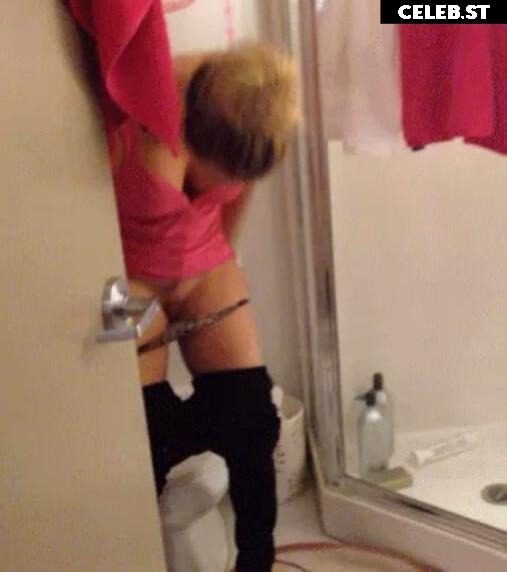 Kaley Cuoco Image 1974777