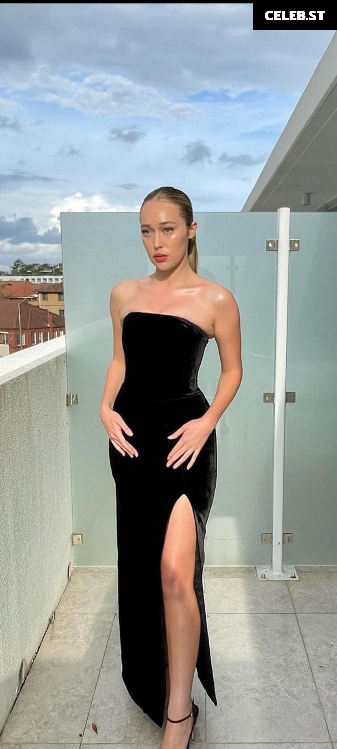 Alycia Debnam-Carey Image 1974666