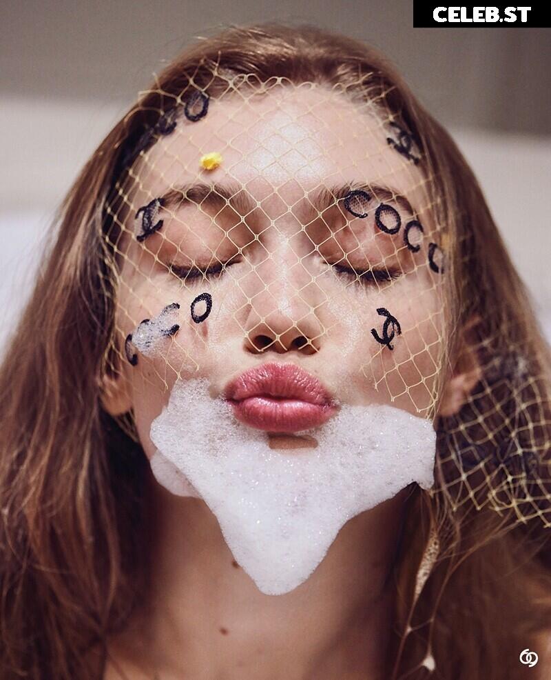 Gigi Hadid Image 1974301