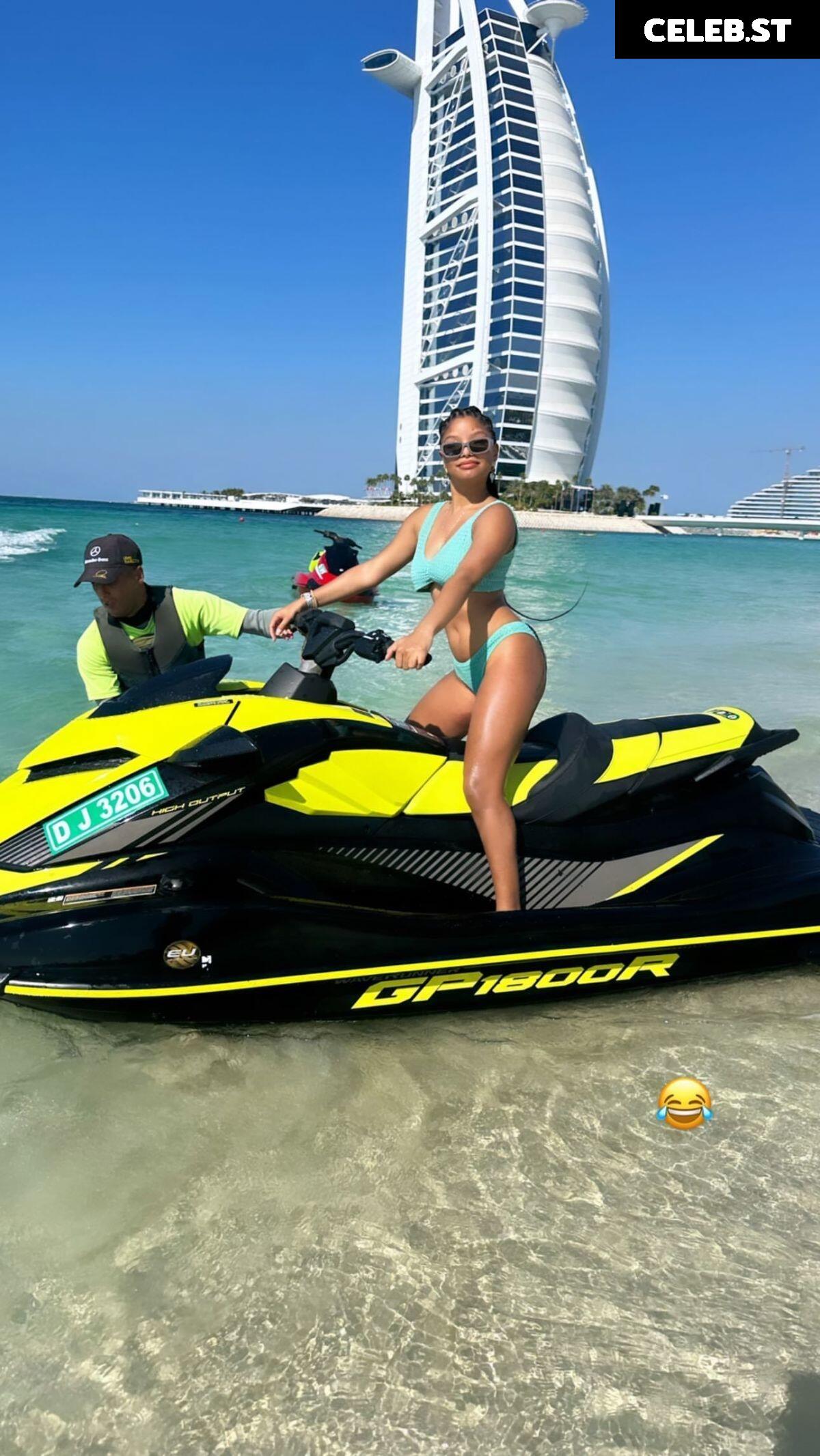 Halle Bailey Image 1974331