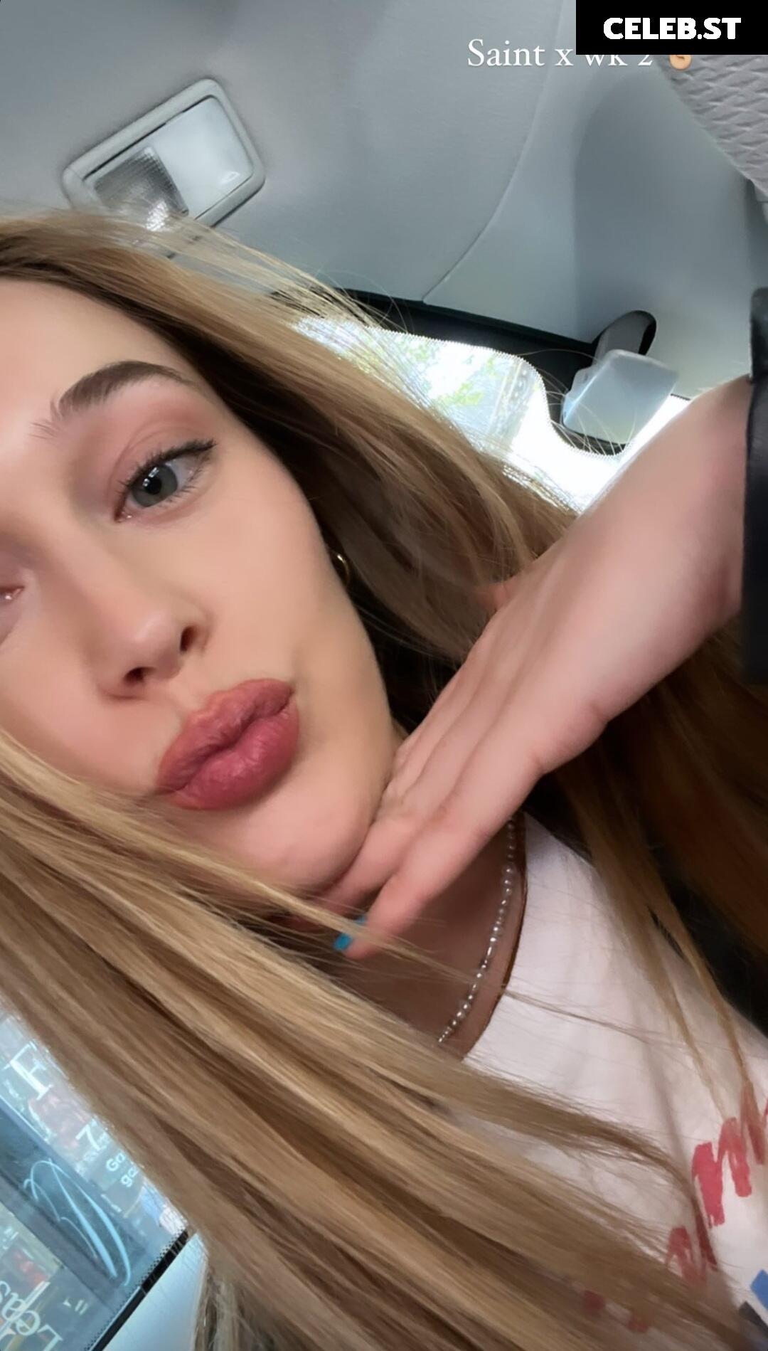 Alycia Debnam-Carey Image 1974933