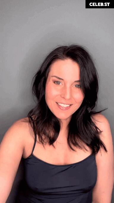 Vanessa Blumhagen Image 1972701