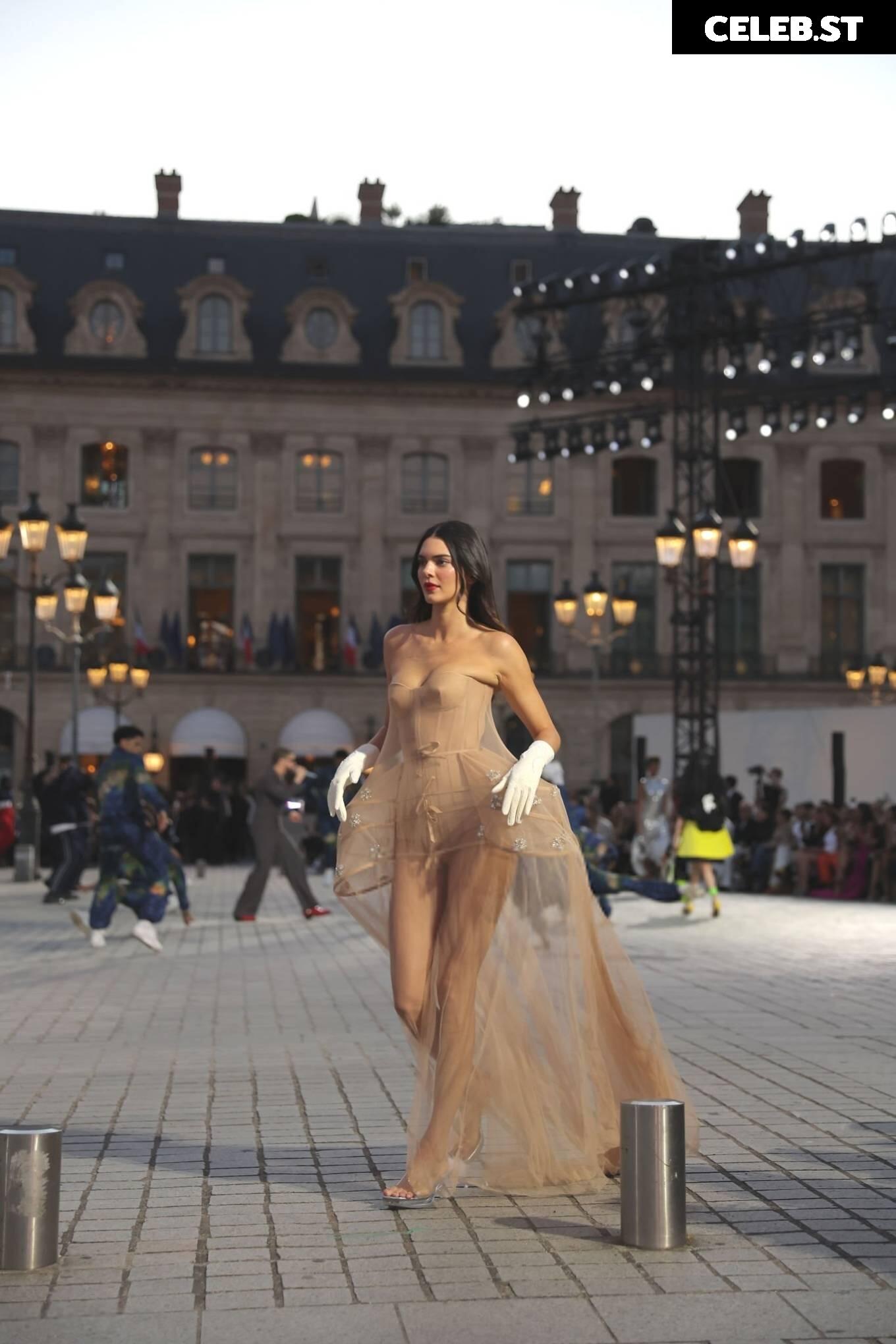 Kendall Jenner Image 1973133