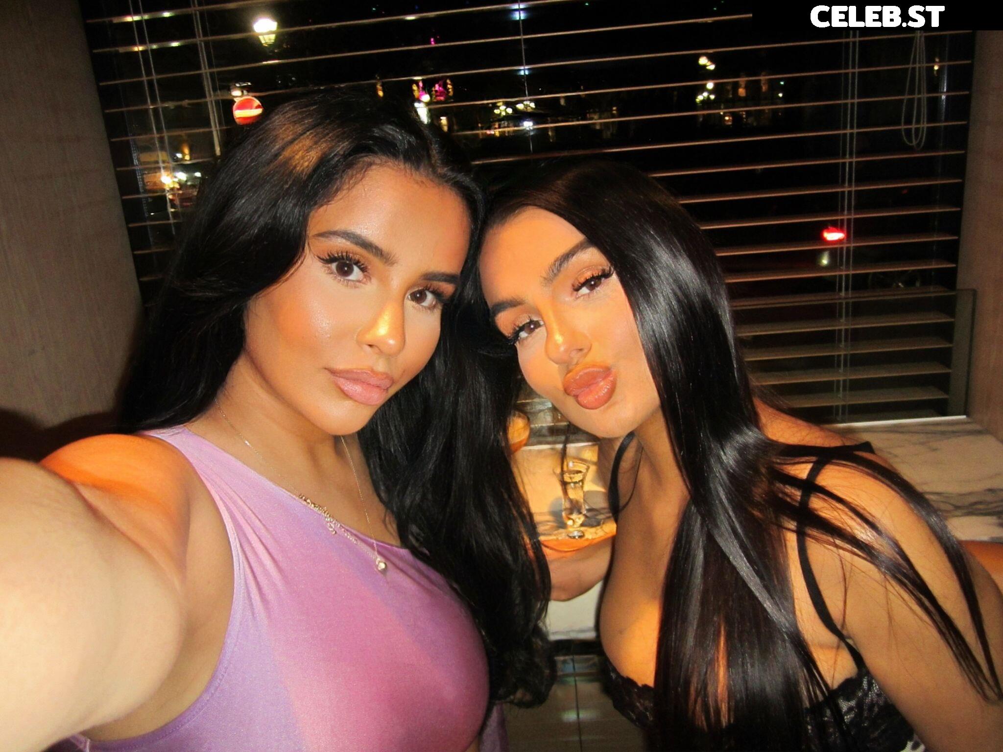 __srbxx / sophrosefindom / sophthegoddess Image 19739275
