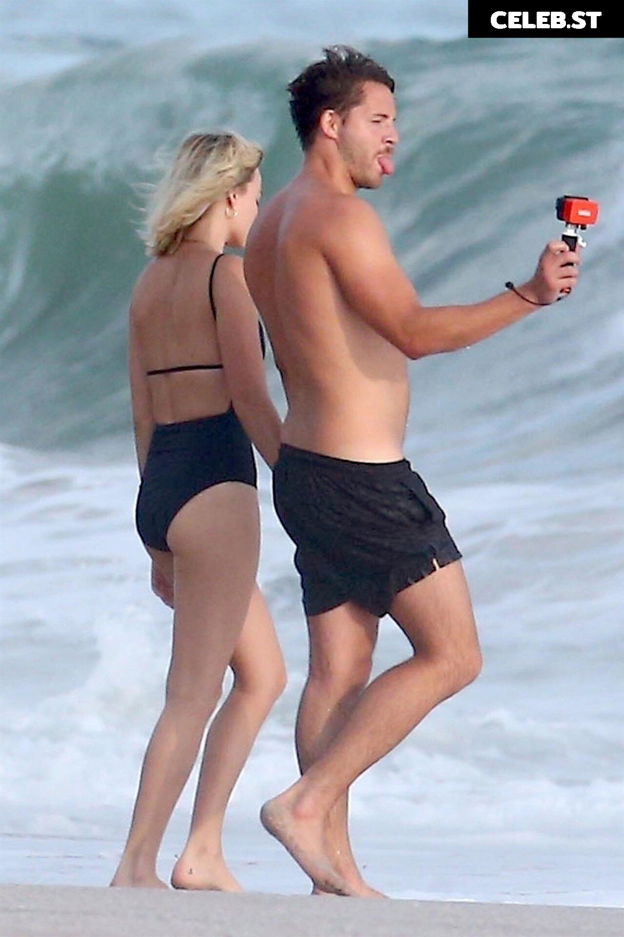 Margot Robbie Image 1979770
