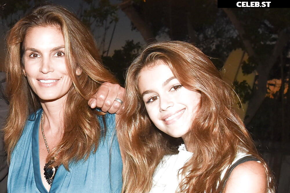 Cindy Crawford Image 1978526