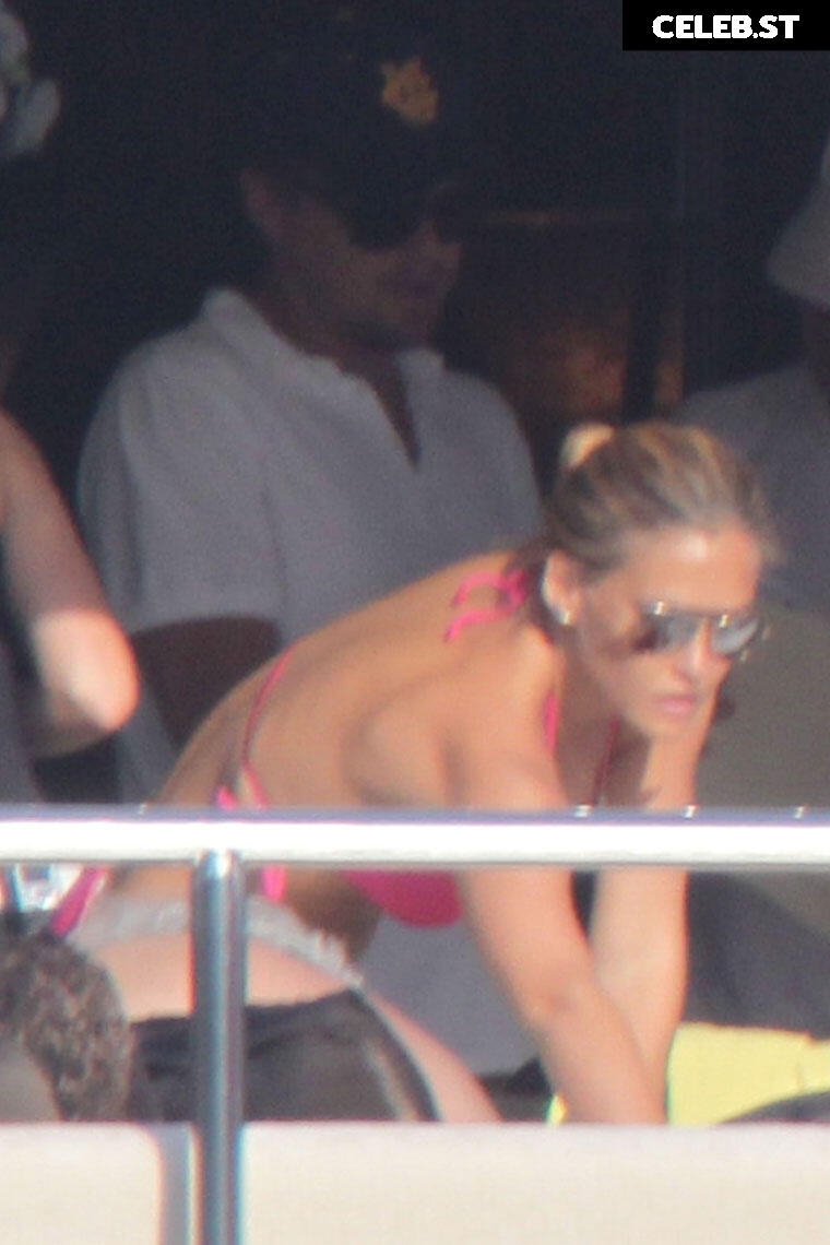 Bar Refaeli Image 1978675