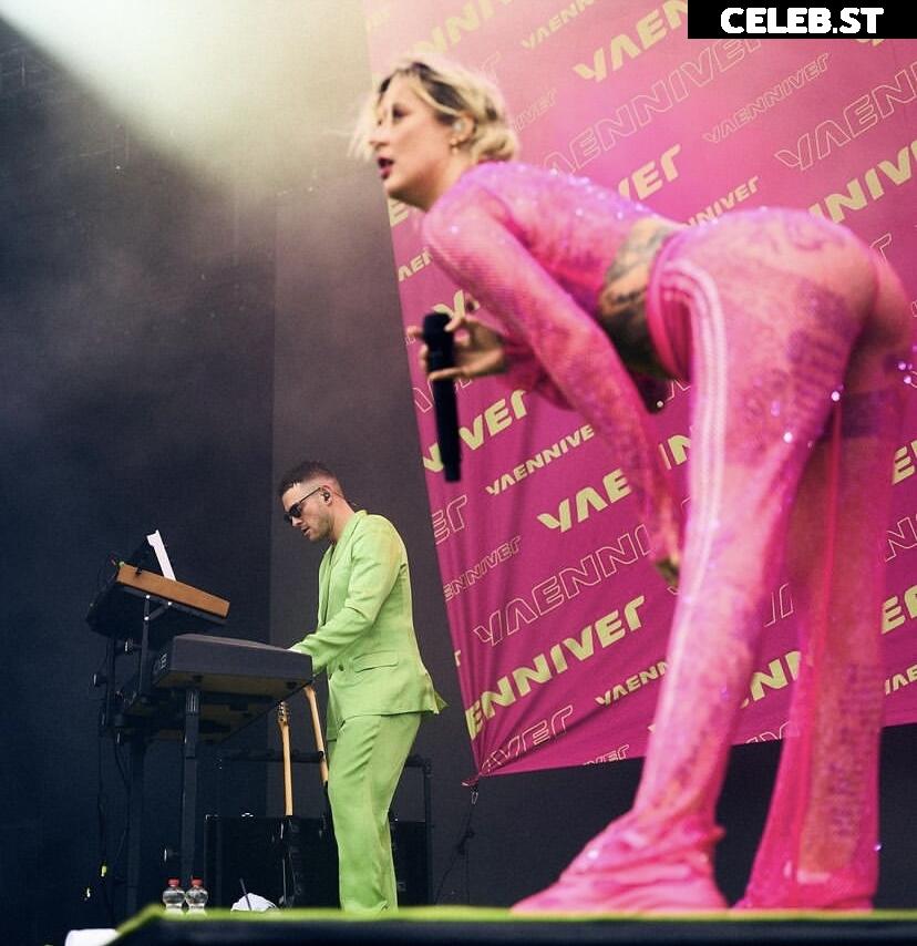 Jennifer Weist Image 1965042