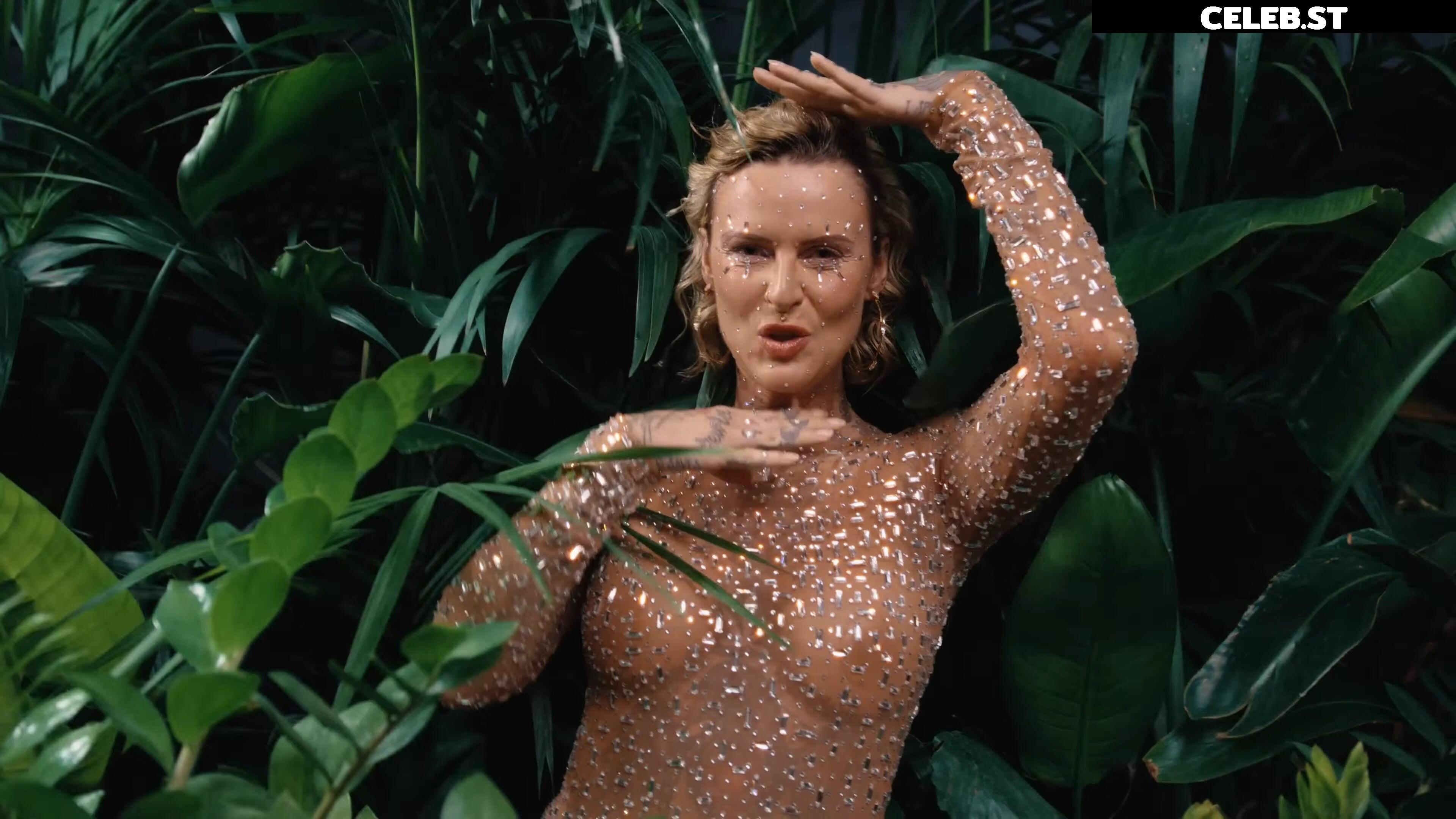 Jennifer Weist Image 1966038