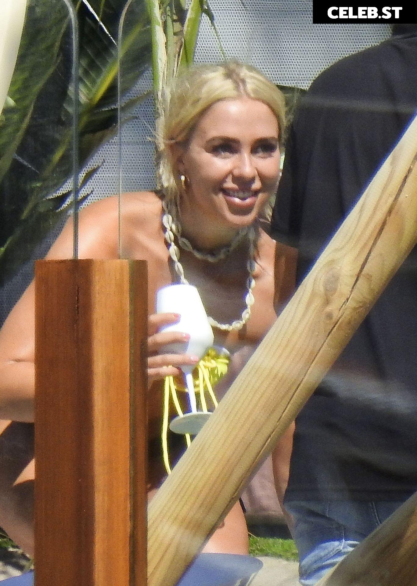 Gabby Allen Image 1966359