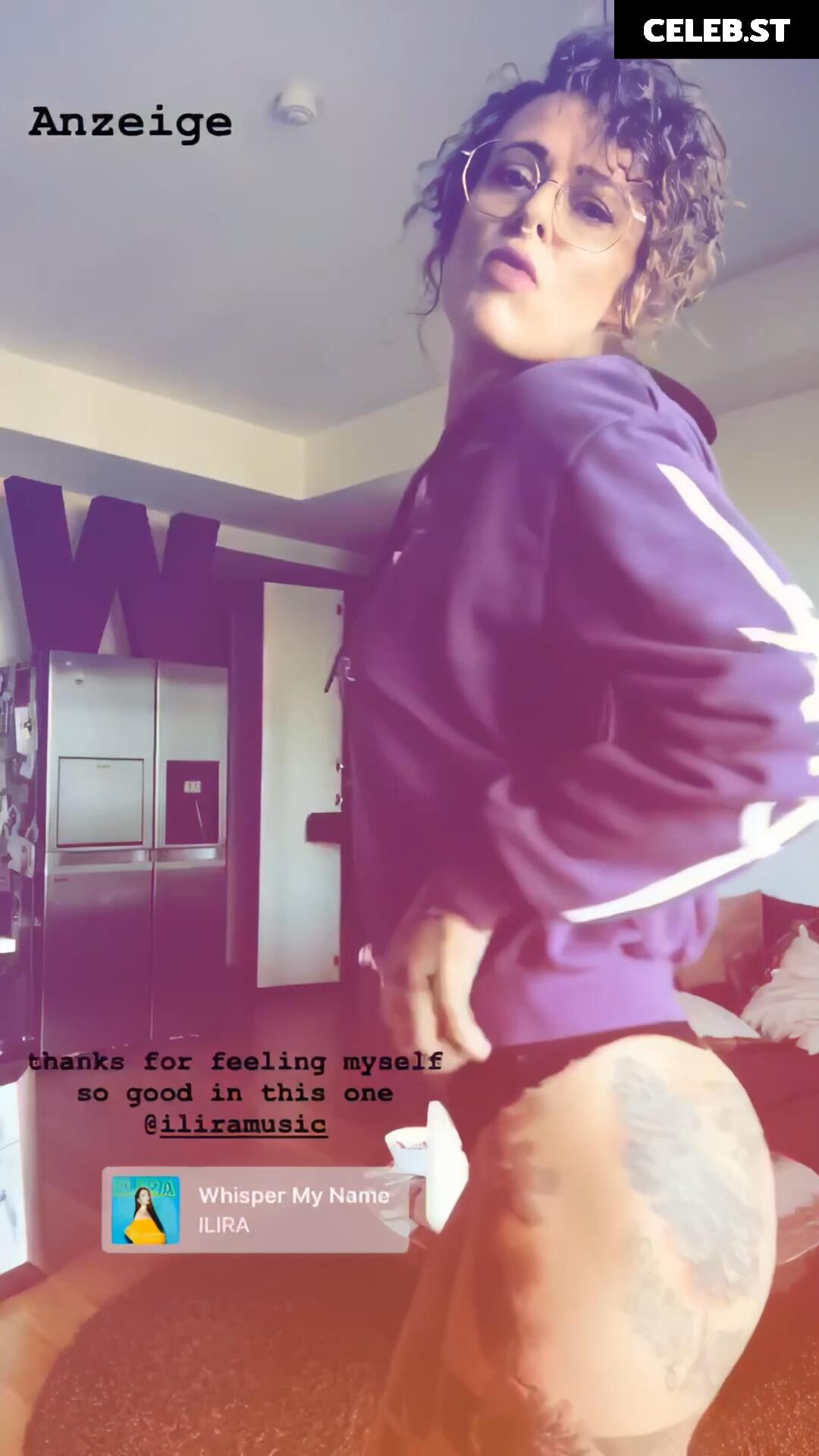 Jennifer Weist Image 1967776