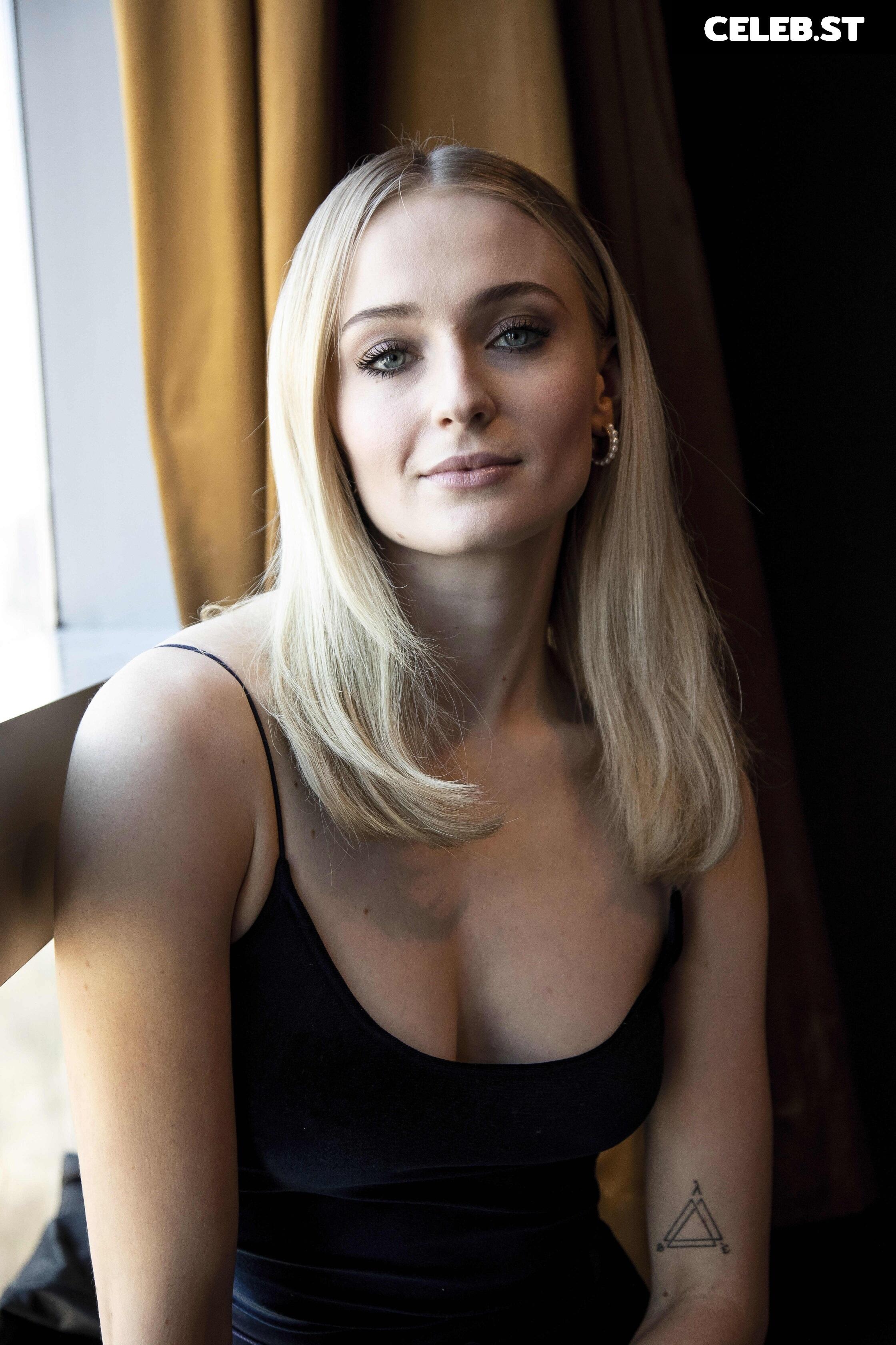 Sophie Turner Image 1967125