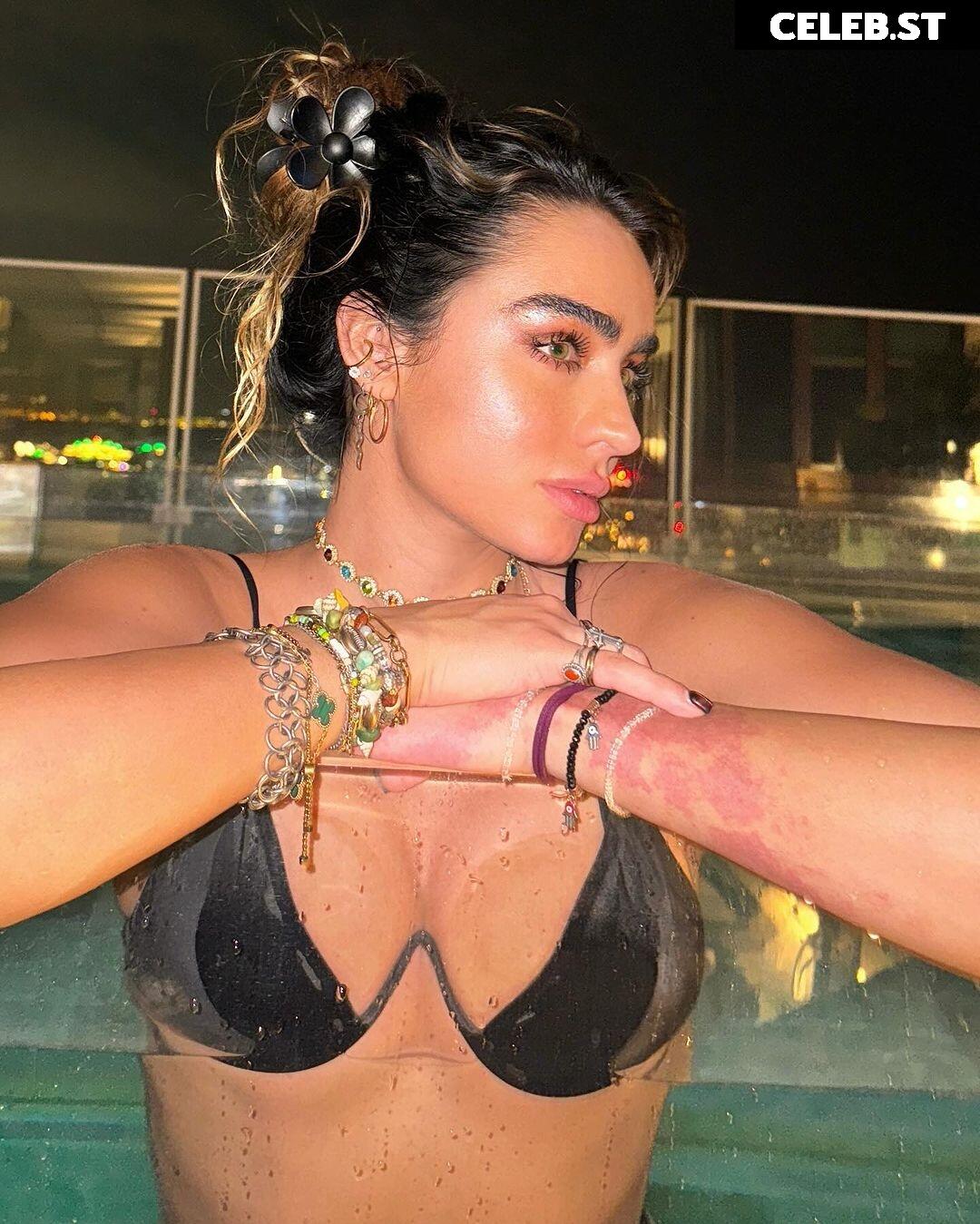 Sommer Ray Image 1964123