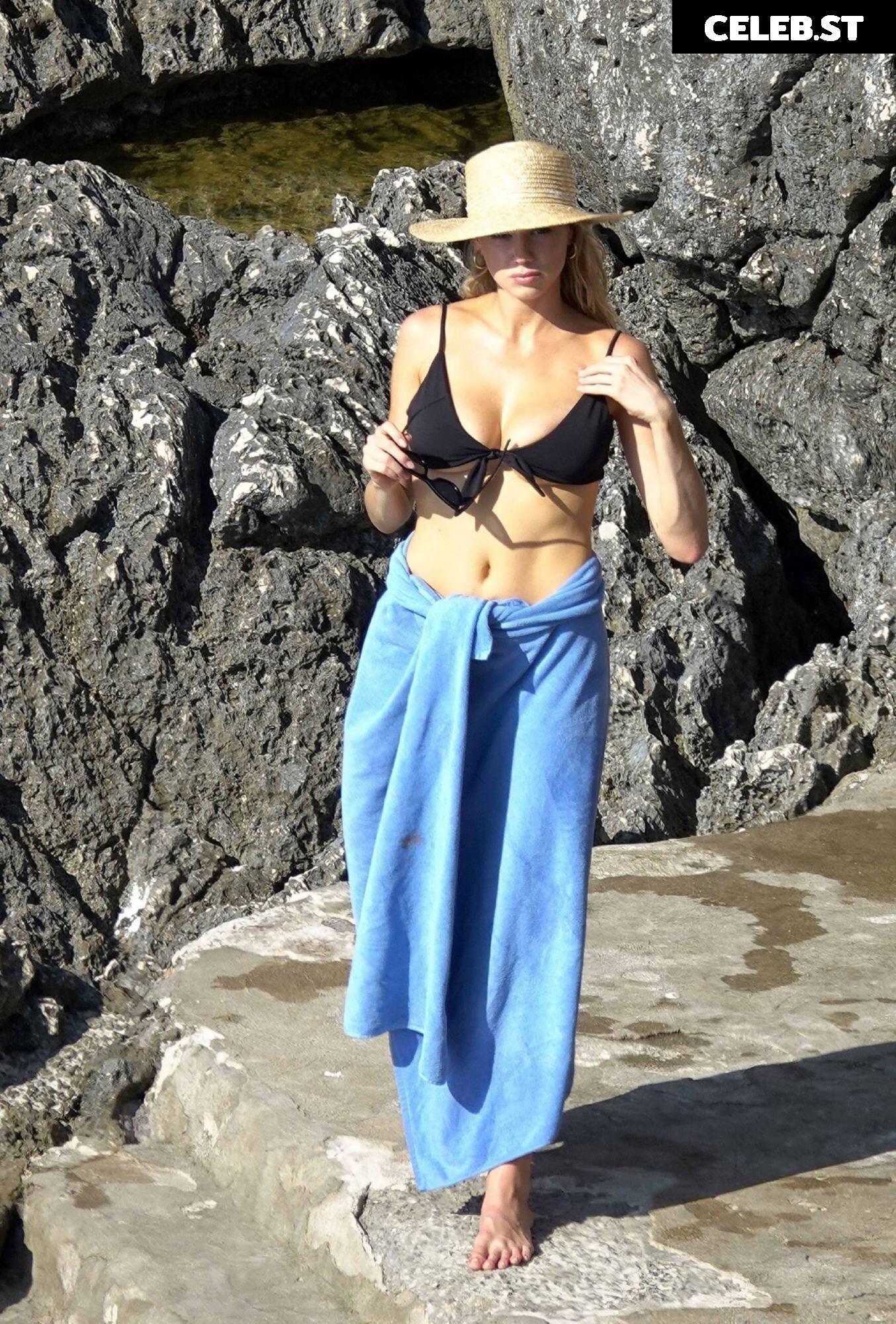 Charlotte McKinney Image 1964090