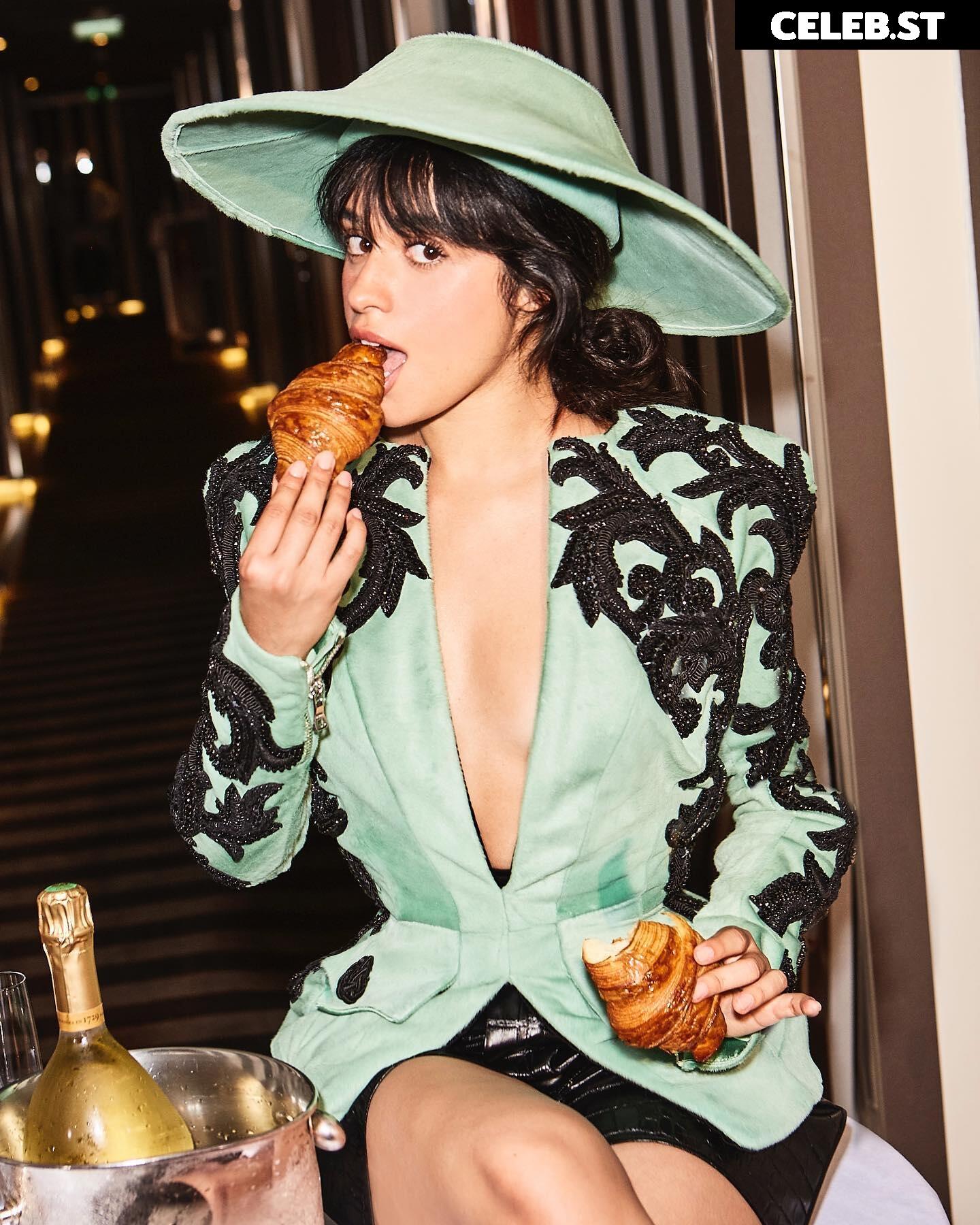 Camila Cabello Image 1964952