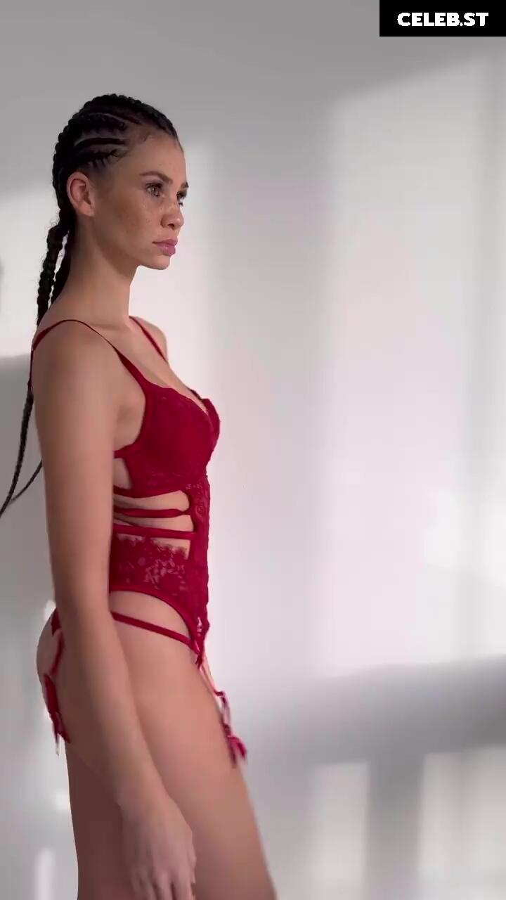 Betty Taube Image 1961243