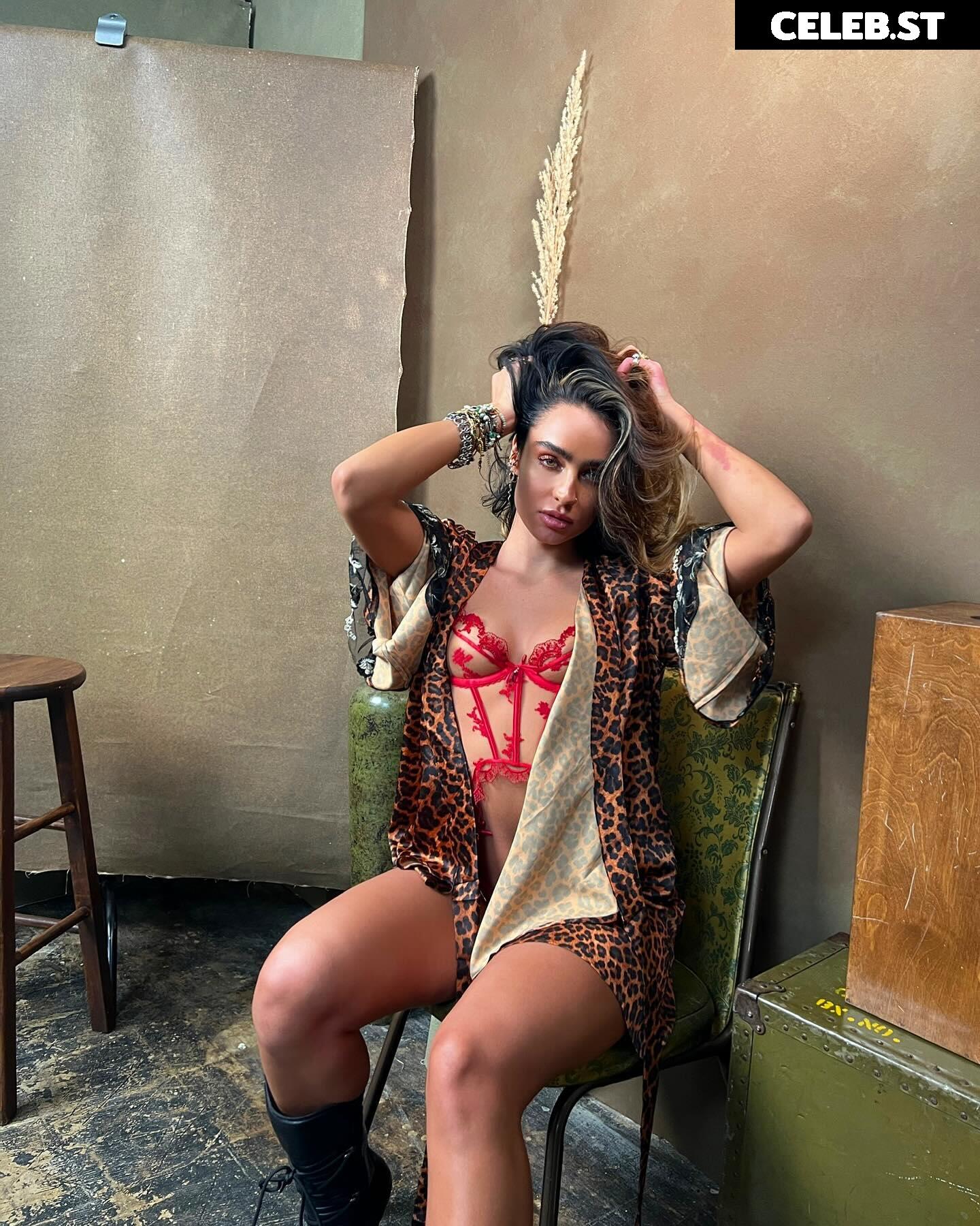 Sommer Ray Image 1962980
