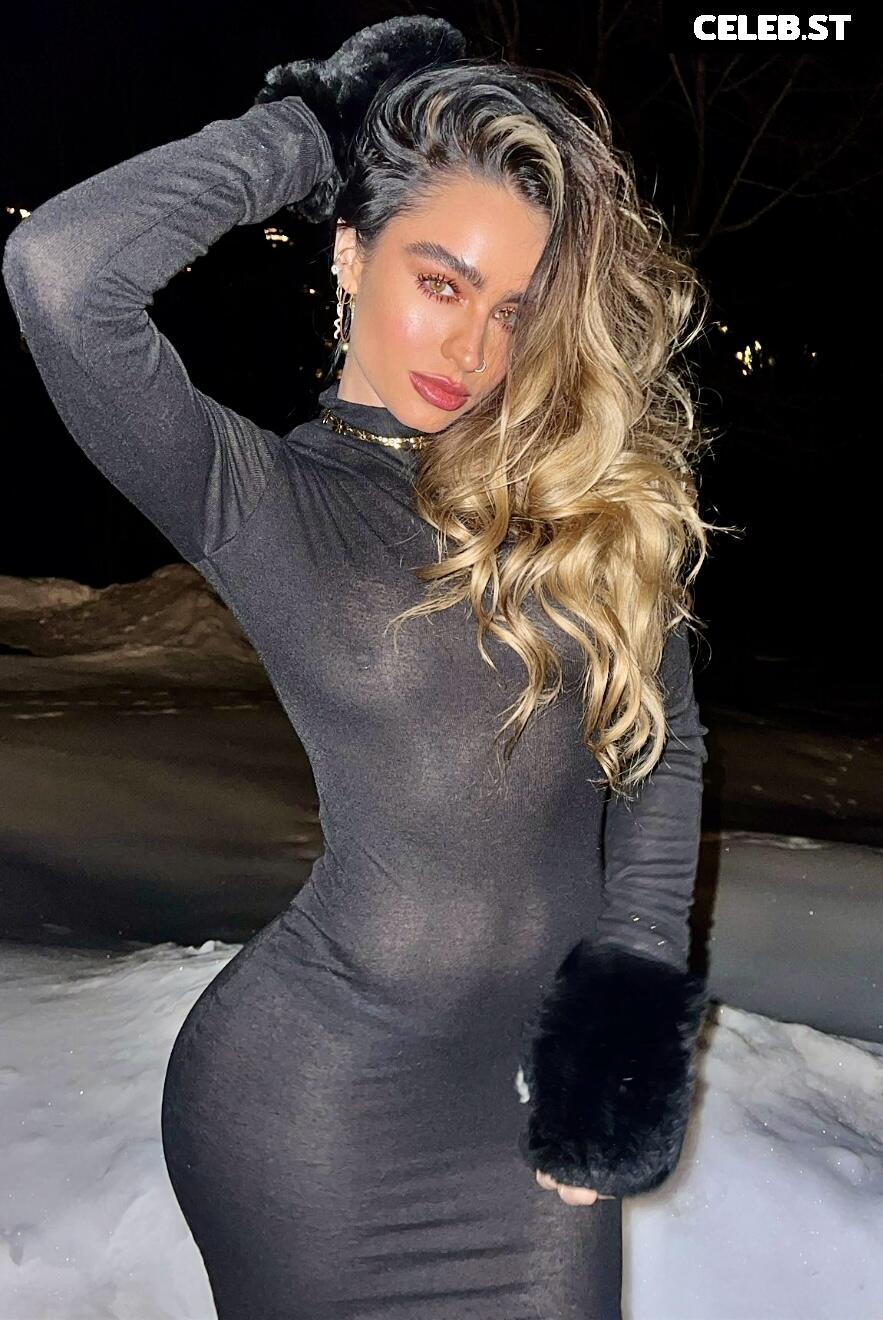 Sommer Ray Image 1963539