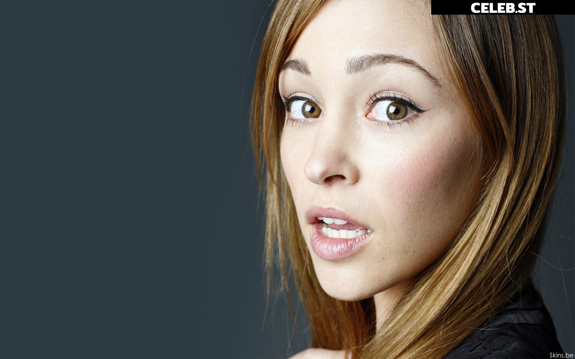 Autumn Reeser Image 1960468