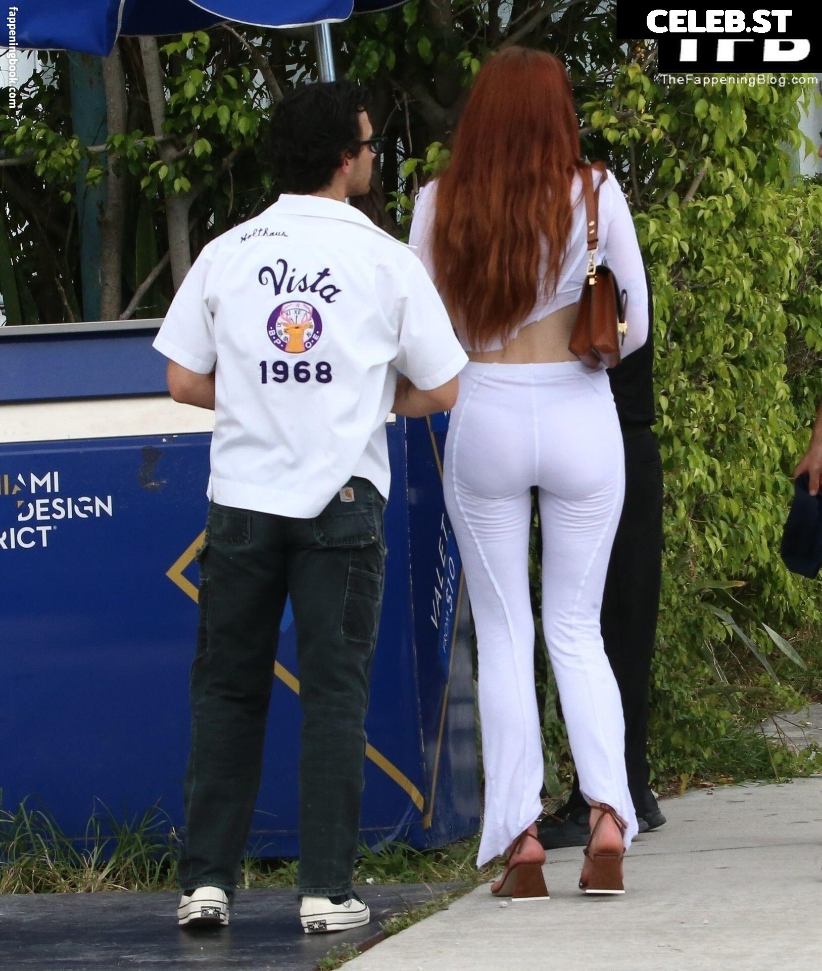 Sophie Turner Image 1960341