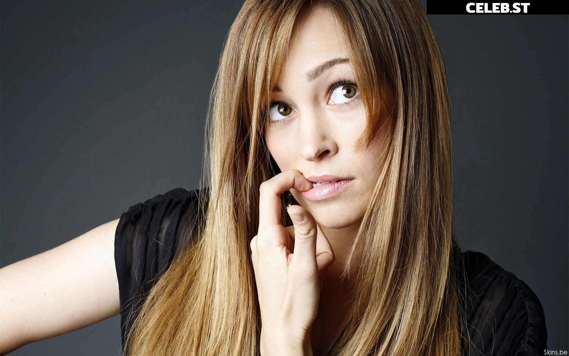 Autumn Reeser Image 1960301