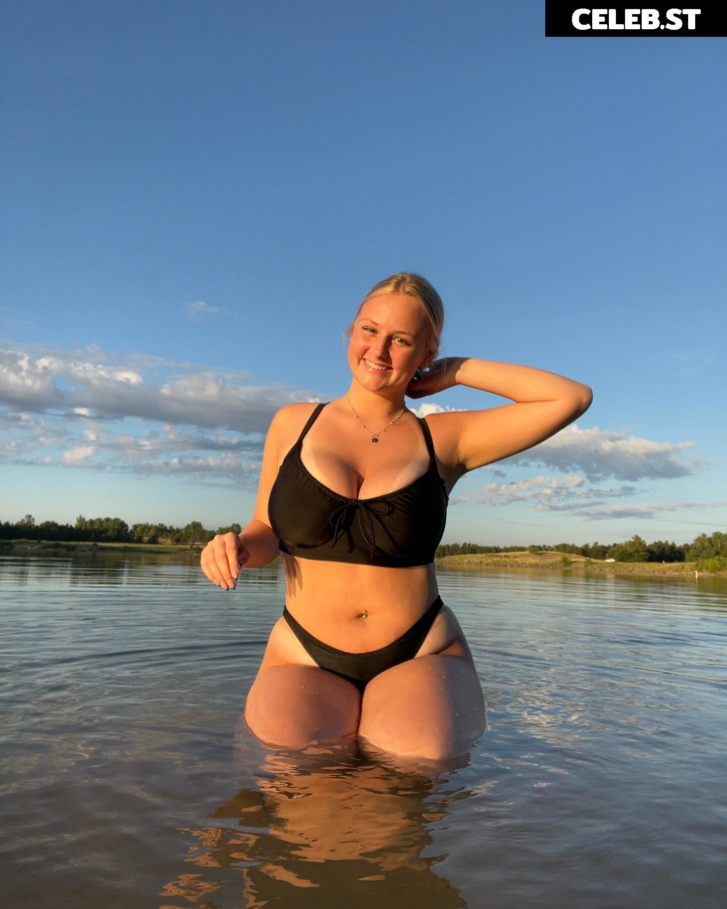 Anya.Truax Image 19694288