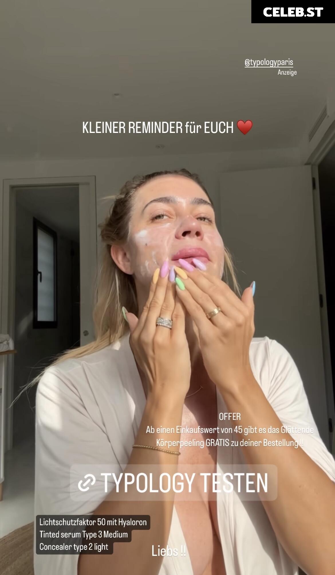 Jessica Paszka Image 1969722