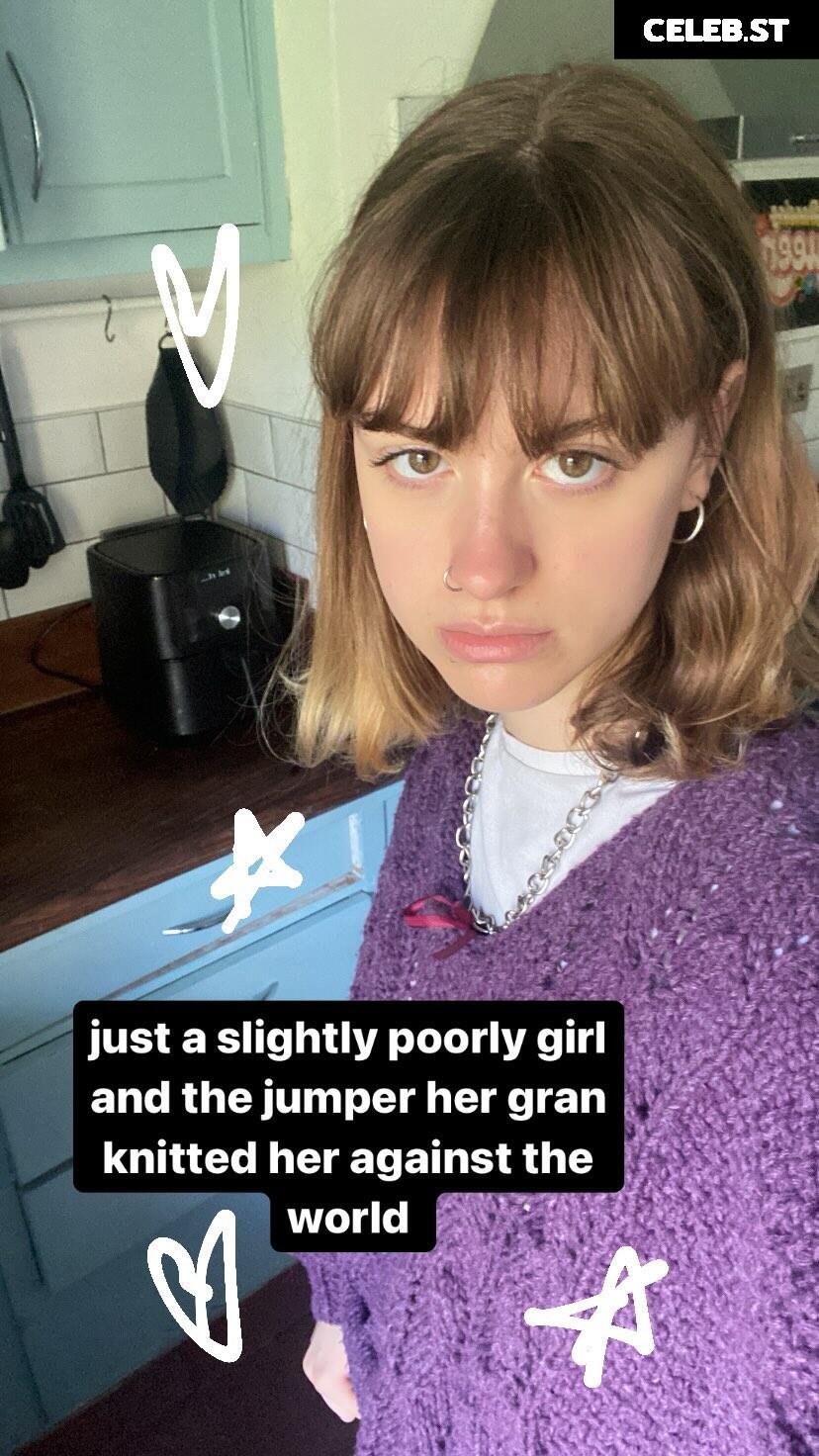 Chloe Slater - Indie Musician Image 19693885