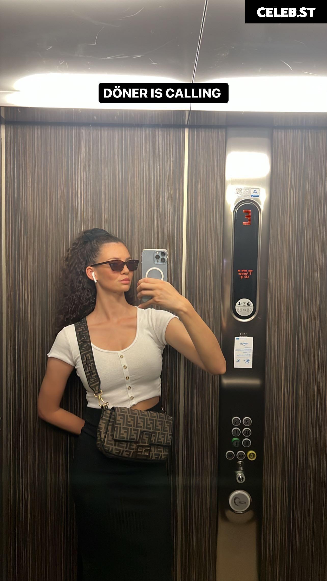 Betty Taube Image 1969246