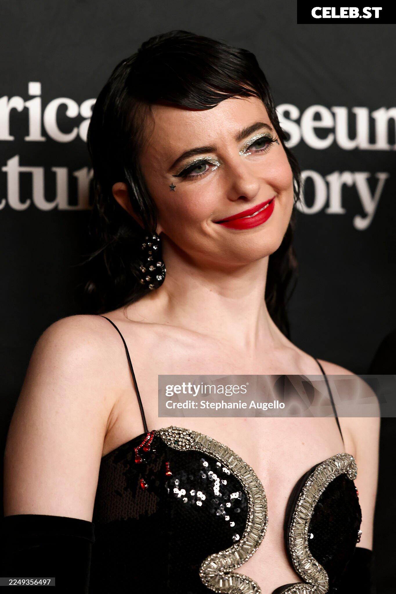 Sarah Sherman /Sarah Squirm from Saturday Night Live Image 19688624
