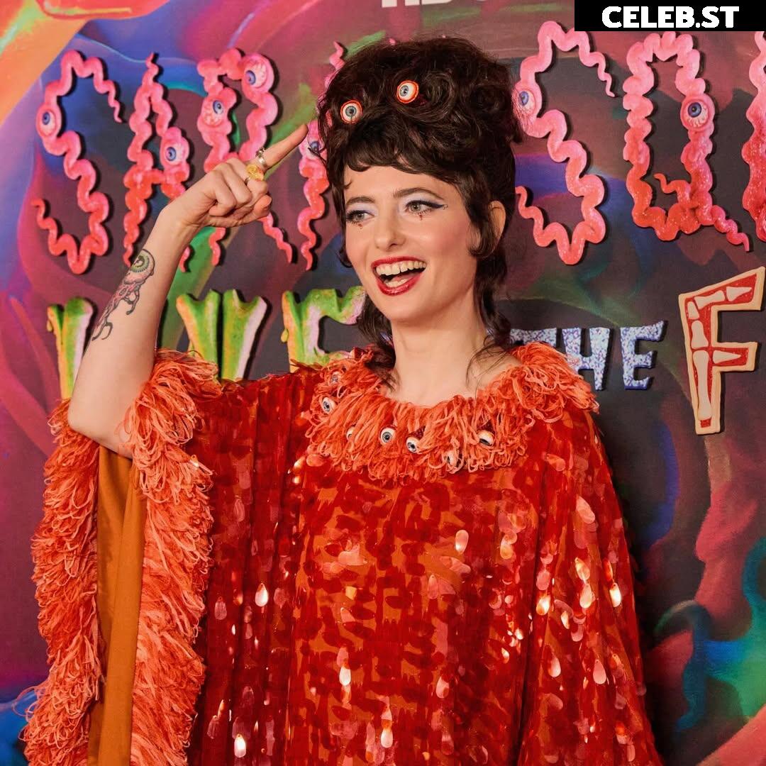 Sarah Sherman /Sarah Squirm from Saturday Night Live Image 19688645