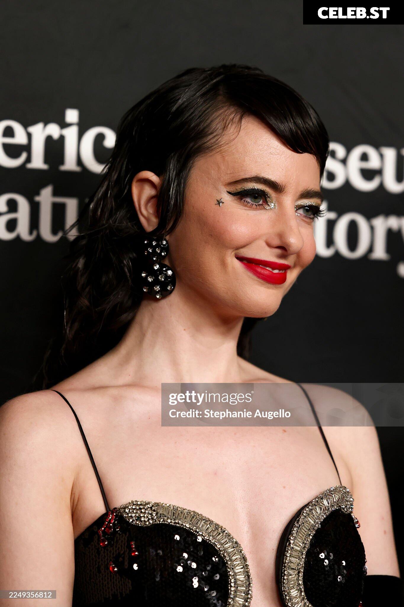Sarah Sherman /Sarah Squirm from Saturday Night Live Image 19688672