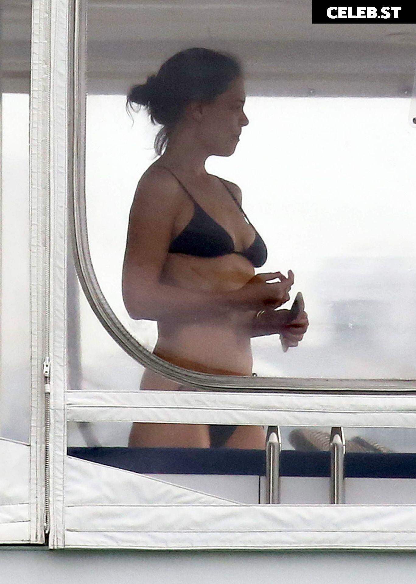 Katie Holmes Image 1957743